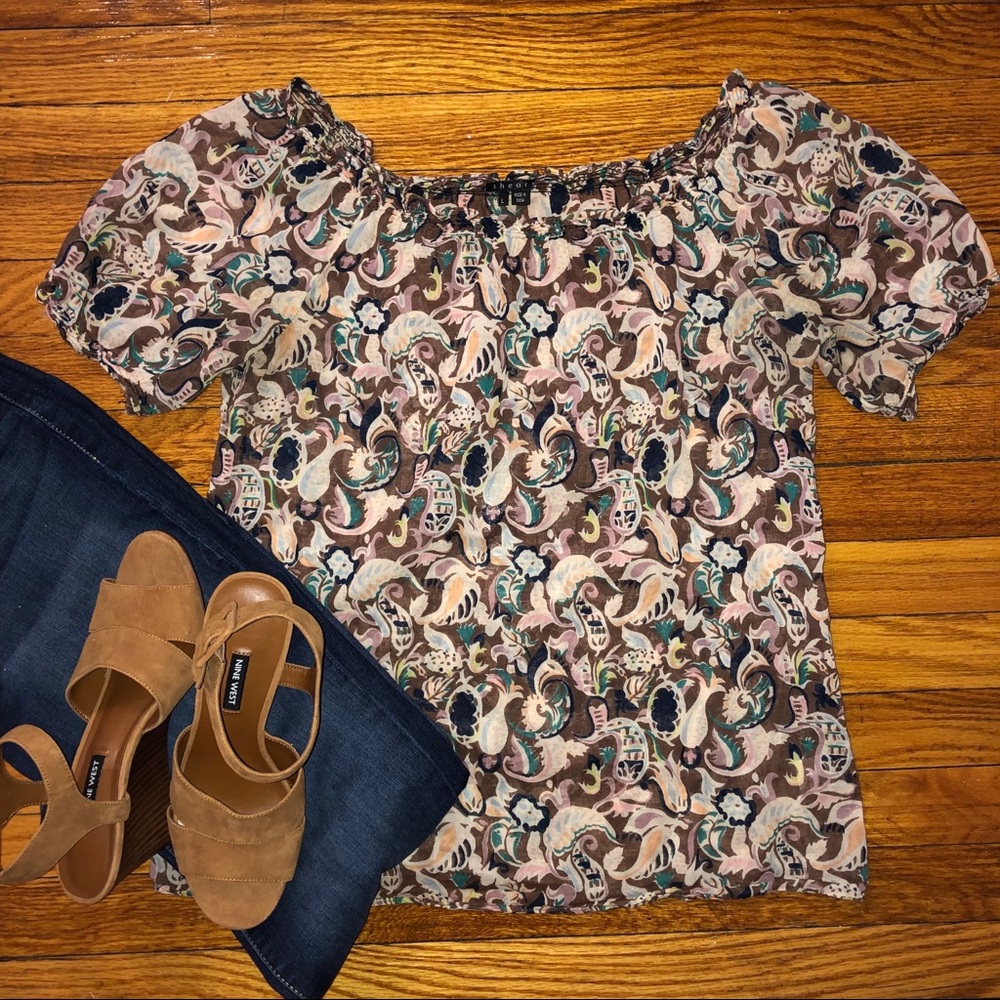 Theory off the shoulder top. 100% cotton.